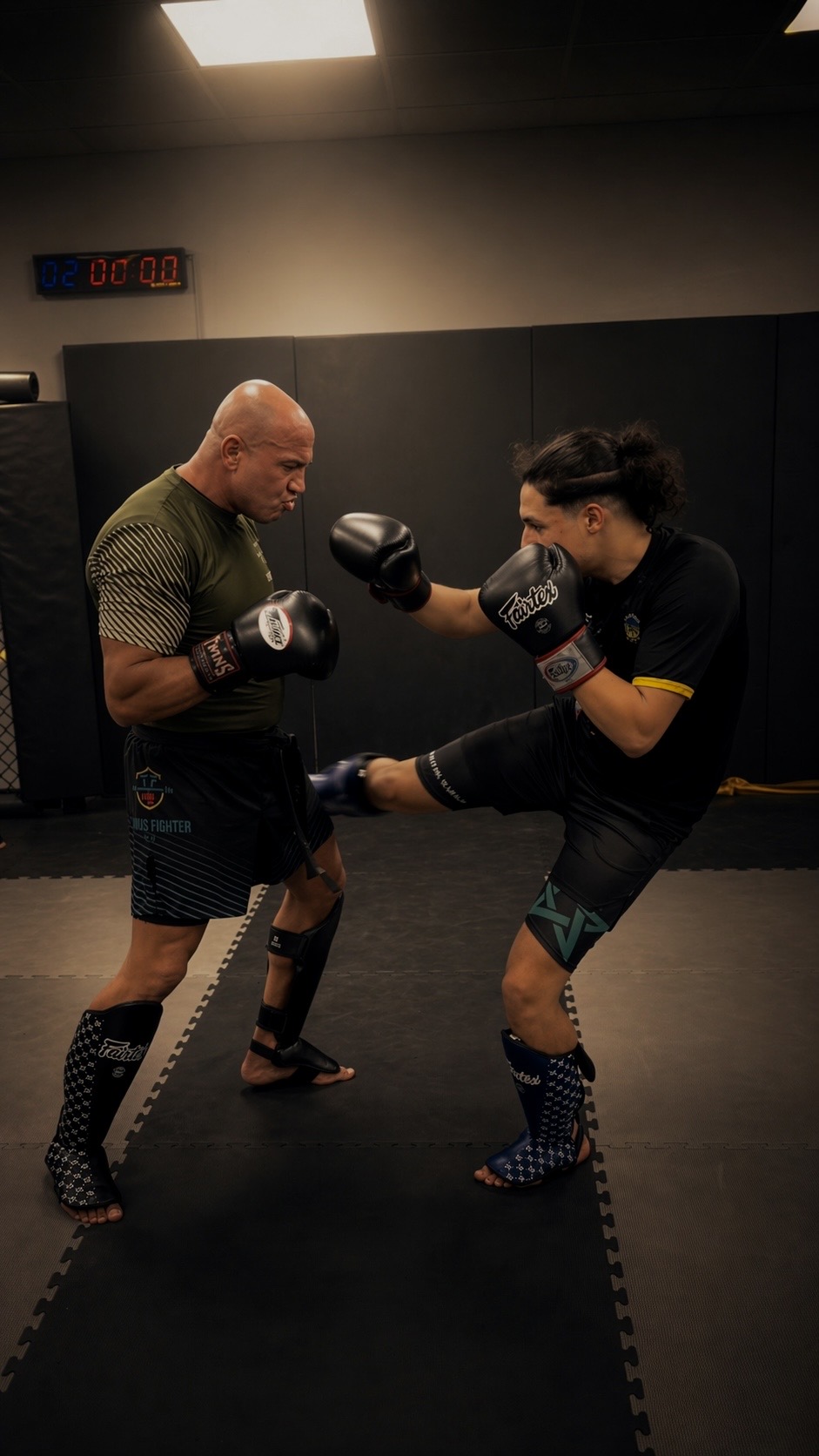 Kickboxen und Kampfsporttraining für Erwachsene bei Taunus Fighter